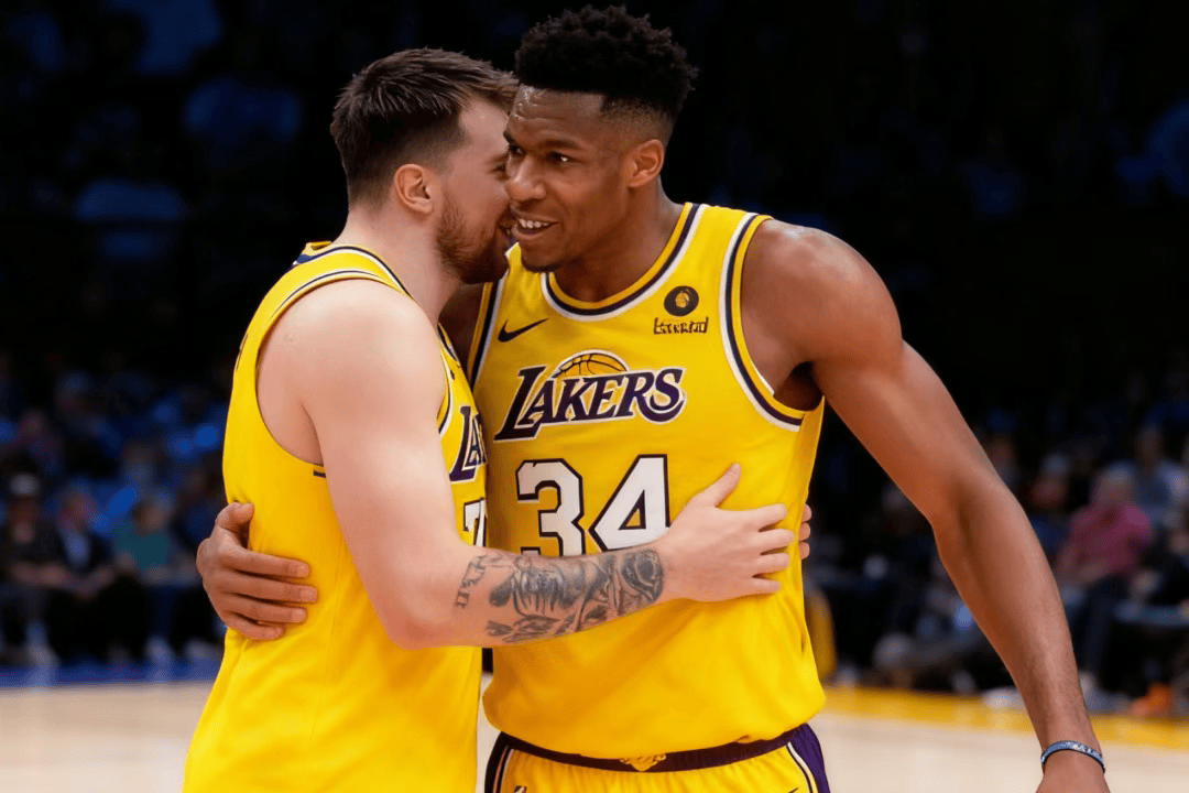 实现了扬尼, 的机会终于 实现了扬尼, 的机会终于