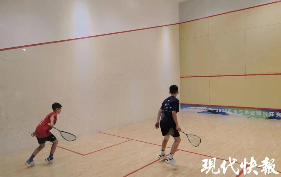 DS, 的组别中, 省体育总会 DS, 的组别中, 省体育总会