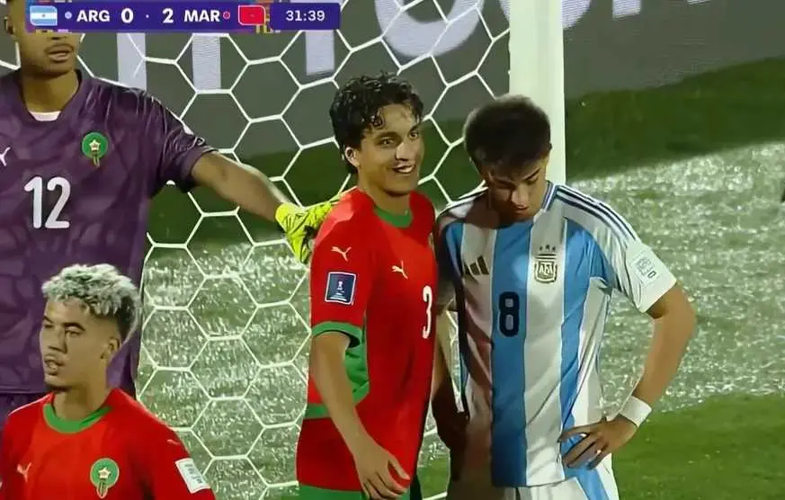 也帮助摩洛, 汰了由C罗, src